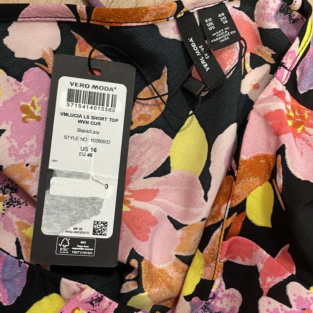 NWT Vero Moda Floral V-Neck Blouse - Picture 8 of 12